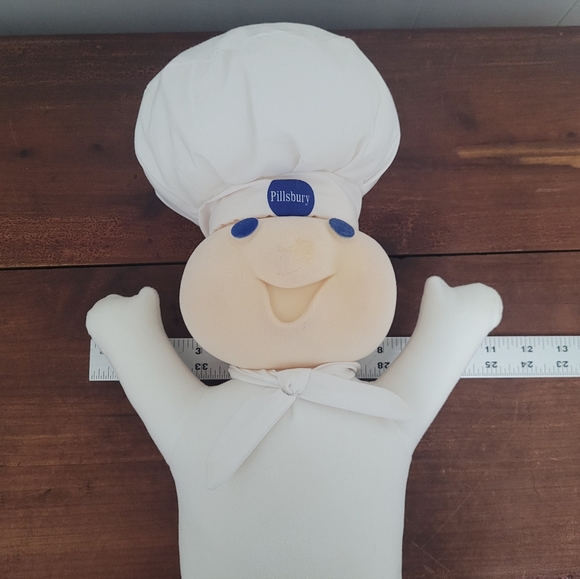 Pillsbury Doughboy giggling doll - Picture 5 of 9